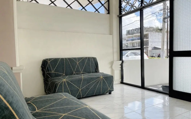OYO 94343 Mantari Guesthouse
