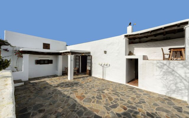 Casa Payesa - Authentic Ibizan style