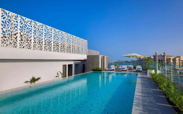 Tumbi Hotel Dubai The Palm, Tapestry Collection by Hilton	