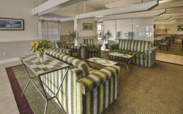 La Quinta Inn & Suites by Wyndham Danbury