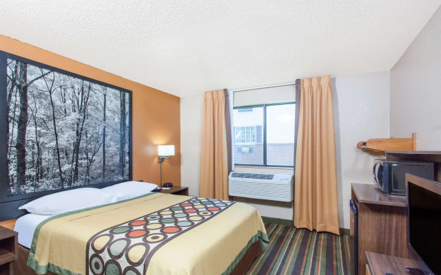 Super 8 by Wyndham Norton VA