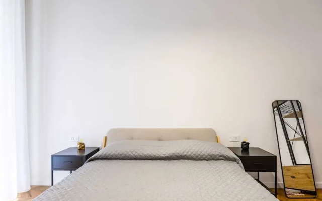 Thelos Apartment