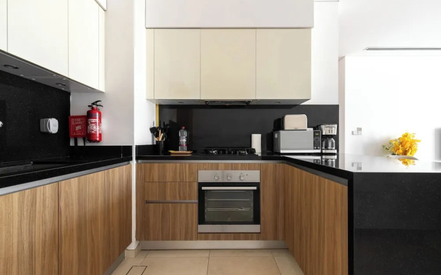 Modern 1Br Heart of Dubai SIMPLY COMFORT