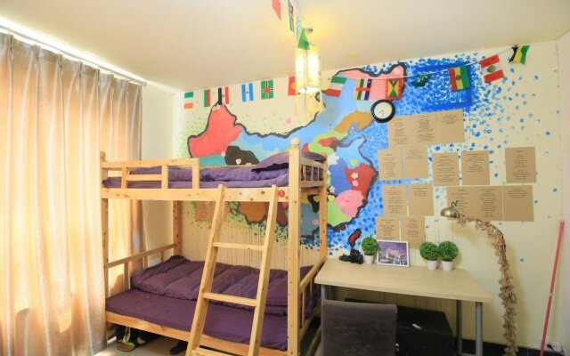 Chongqing Art Youth Hostel VIP Jiefangbei Pedestrian Street