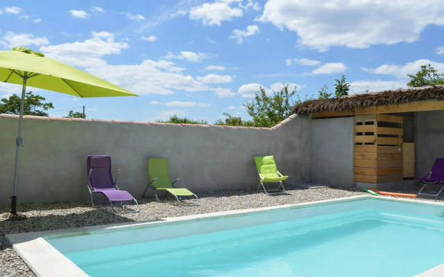 Chic Holiday Home in Pradons With Swimming Pool