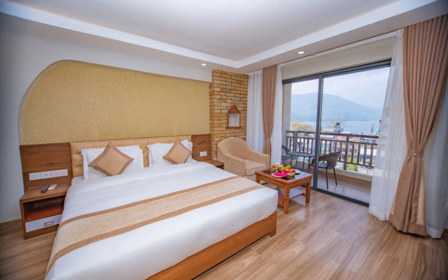 Hotel Pokhara Village & SPA