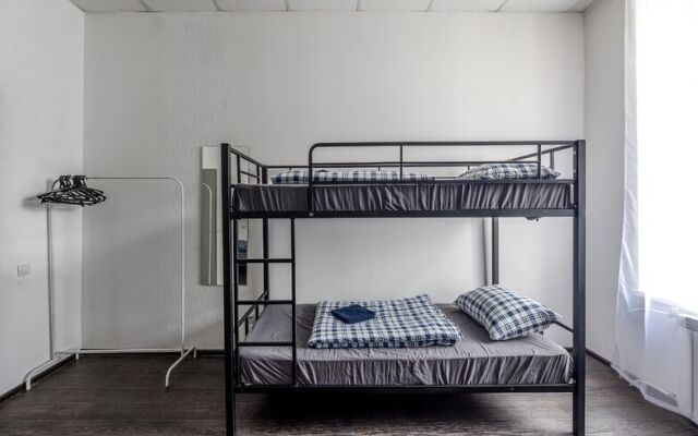 Hostel Terrace 10L