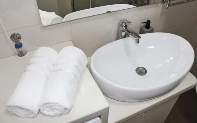 Entire rental unit LIMA *free parking space