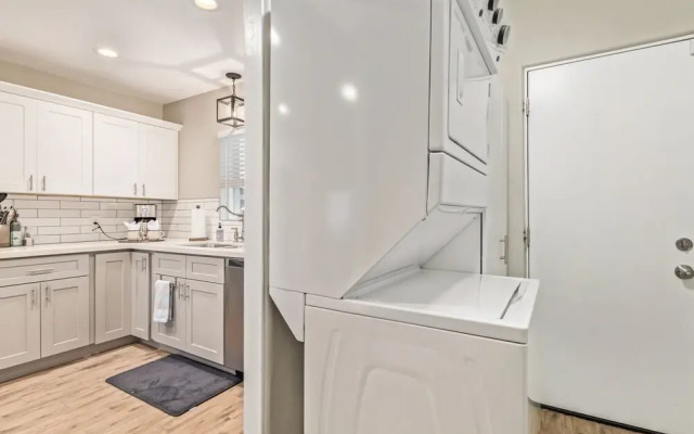 Pepper Mesa 4 Bedroom Home by Redawning