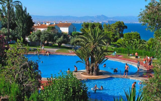Apartment in Santa Pola with parking space