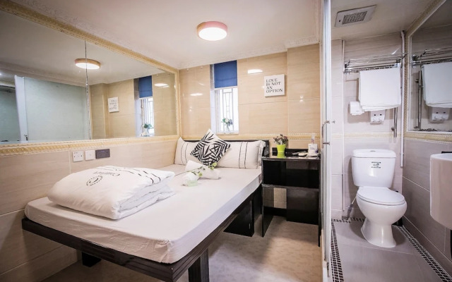 Tsim Sha Tsui Hotel