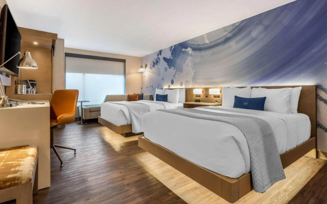 Cambria Hotel Milwaukee Downtown