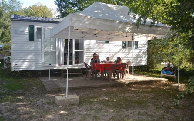 Camping Les Pins du Soleil