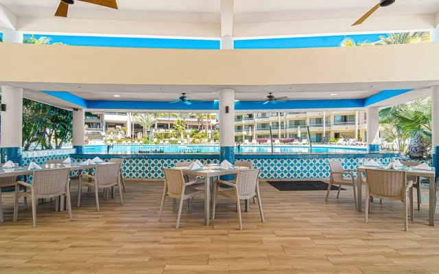 GR Solaris Lighthouse Los Cabos