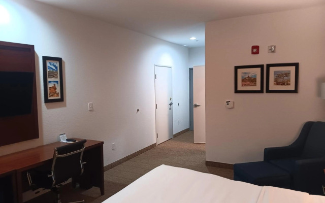 Microtel Inn & Suites by Wyndham Aztec