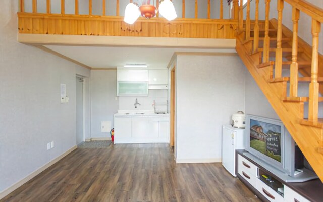 Pyeongchang Daegwanhillhouse Pension