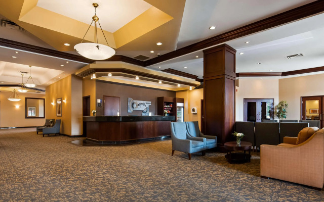 Best Western Plus Winnipeg Airport Hotel - фото 2
