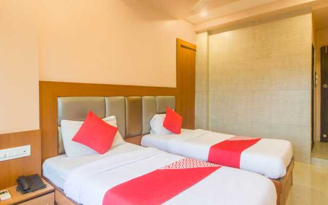 OYO 7727 Hotel Sarovar Grand