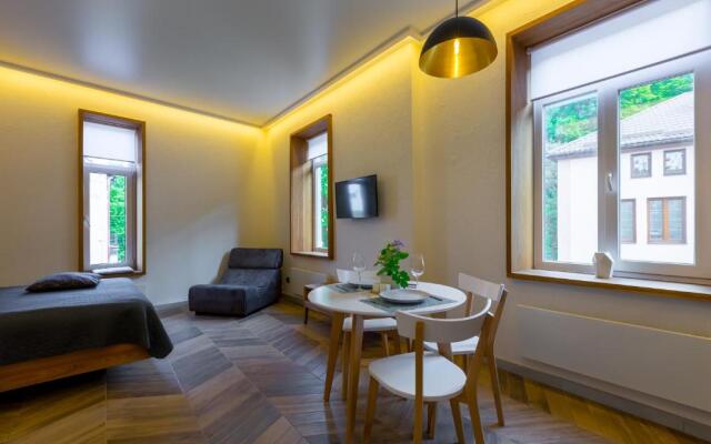 High castle park view studio