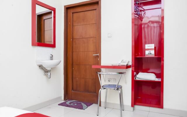 RedDoorz @ Buah Batu 2