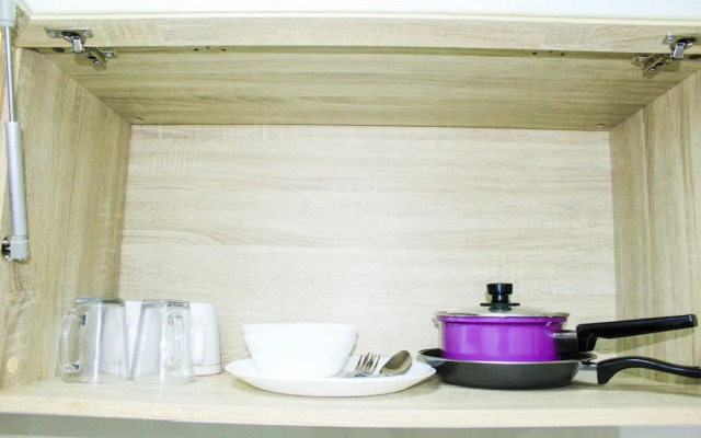 Modern and Comfortable Studio Springwood Apartment