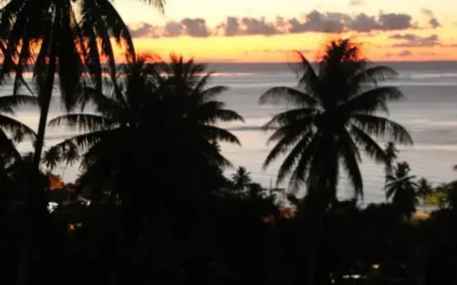 Bora Bora Holiday's Lodge and Villa