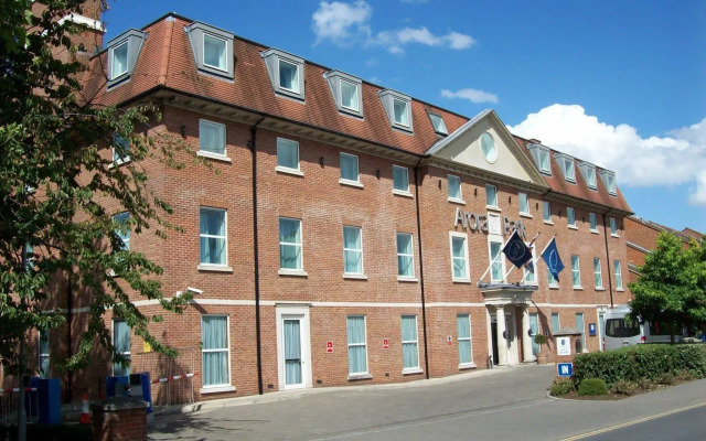 B&B Hotel London Heathrow