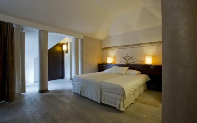 Mamaison Le Regina Boutique Hotel