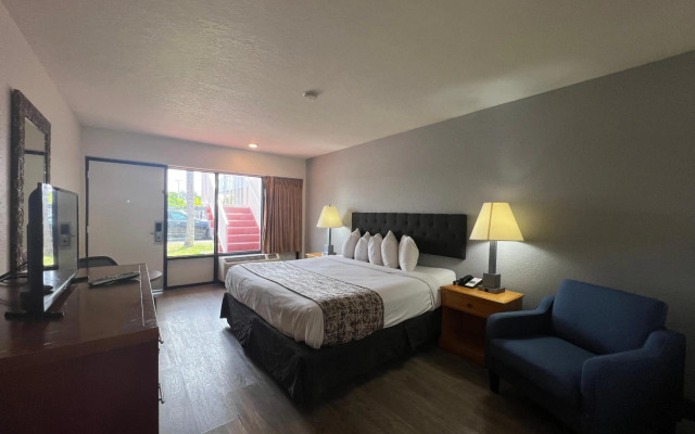 Garden Inn Homestead