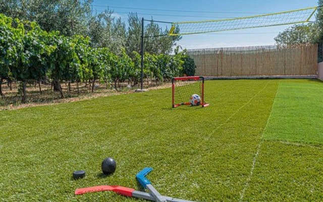 Apartment Niko - Two Bedroom Apartment With Swimming Pool