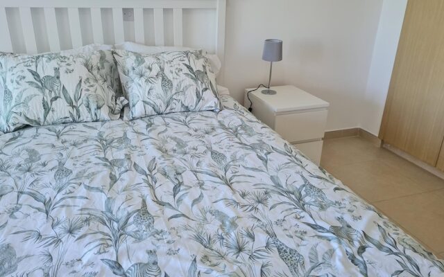 Spacious 2-bed Apartment in Sotira With Pool