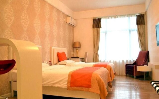Pleasant Grasse Hotel