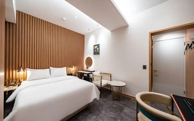 Hotel Insta Suwon