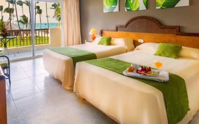 Grand Sirenis Cocotal Beach Resort