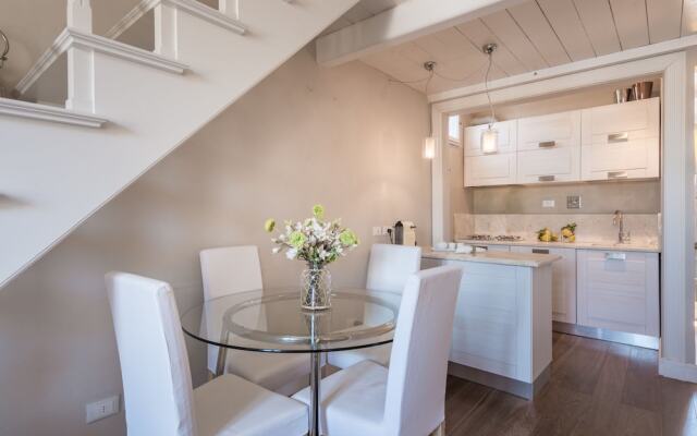 Classic Terrace Santo Spirito