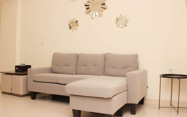 Warm And Cozy Living 3Br At Meikarta Apartment