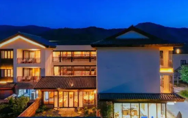 Jiuhua Mountain Dreamlike Hotel（Jiuhua Mountain Scenic Area Store）