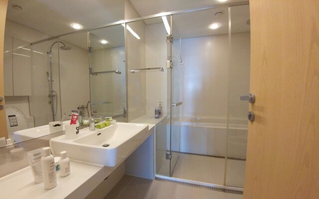 Busan Ocean Penthouse