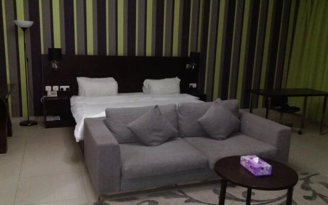 Paradi City Suites
