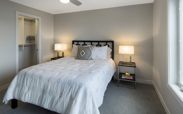 Lakefront Luxury