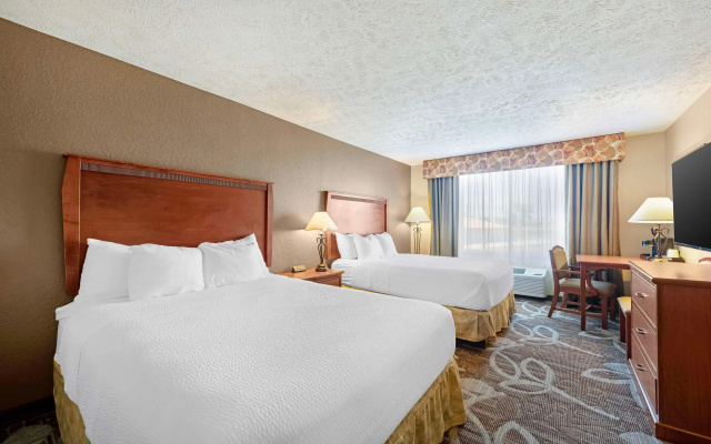Best Western Plus Mid Nebraska Inn & Suites