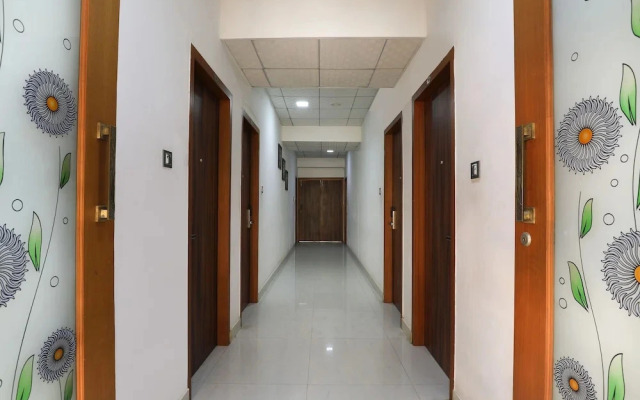 Akhand Homes by OYO Rooms