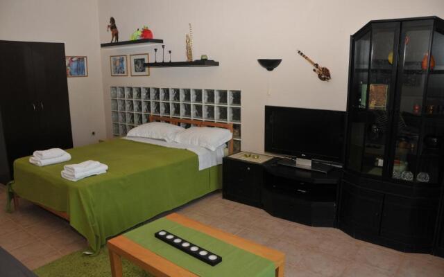 Olive Villa