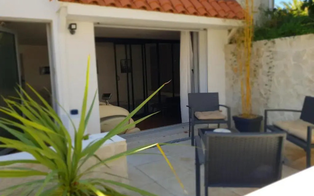 Suite room jacuzzi sauna privatif illimité Clisson