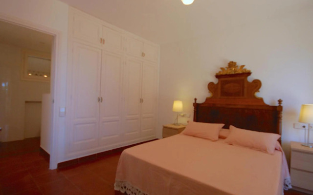 Lovely garden house in mar menuda