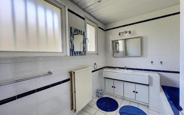 Maison Jullouville, 5 pièces, 8 personnes - FR-1-361-27