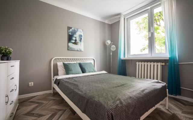 oompH Warsaw Central Deluxe Apartment