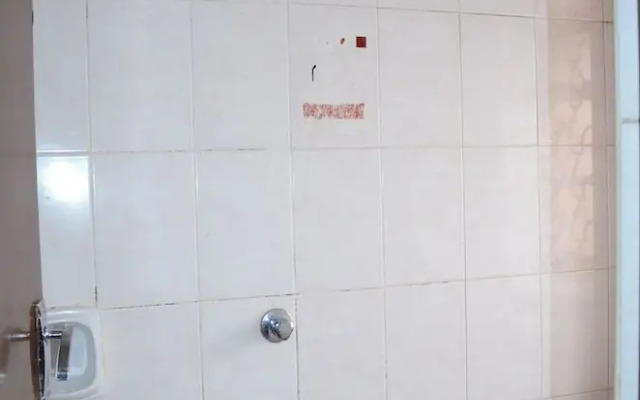 Chomba Hotel