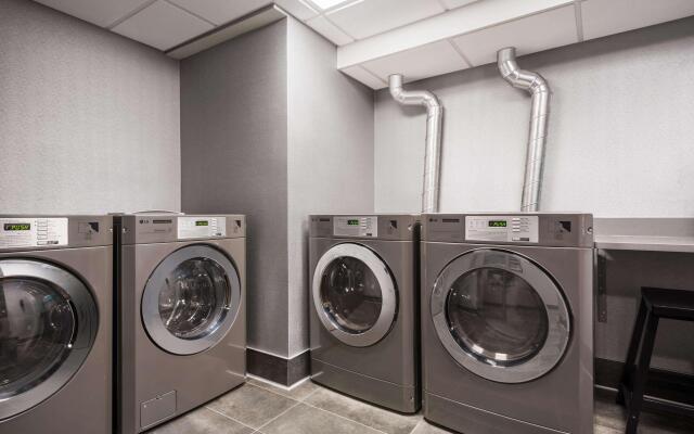 Homewood Suites By Hilton Milwaukee Downtown