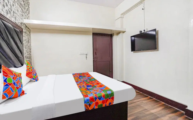 Pavithraa Deluxe Suites by OYO Rooms